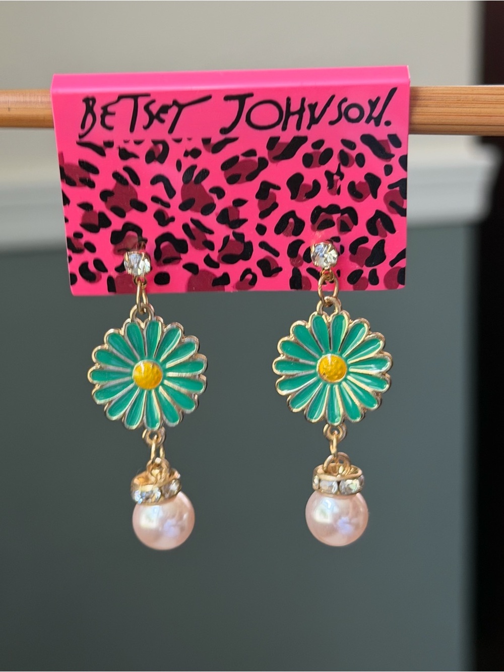 Betsey Johnson Teal Daisy Pearl Drop Earrings Gold Tone Rhinestone NWT